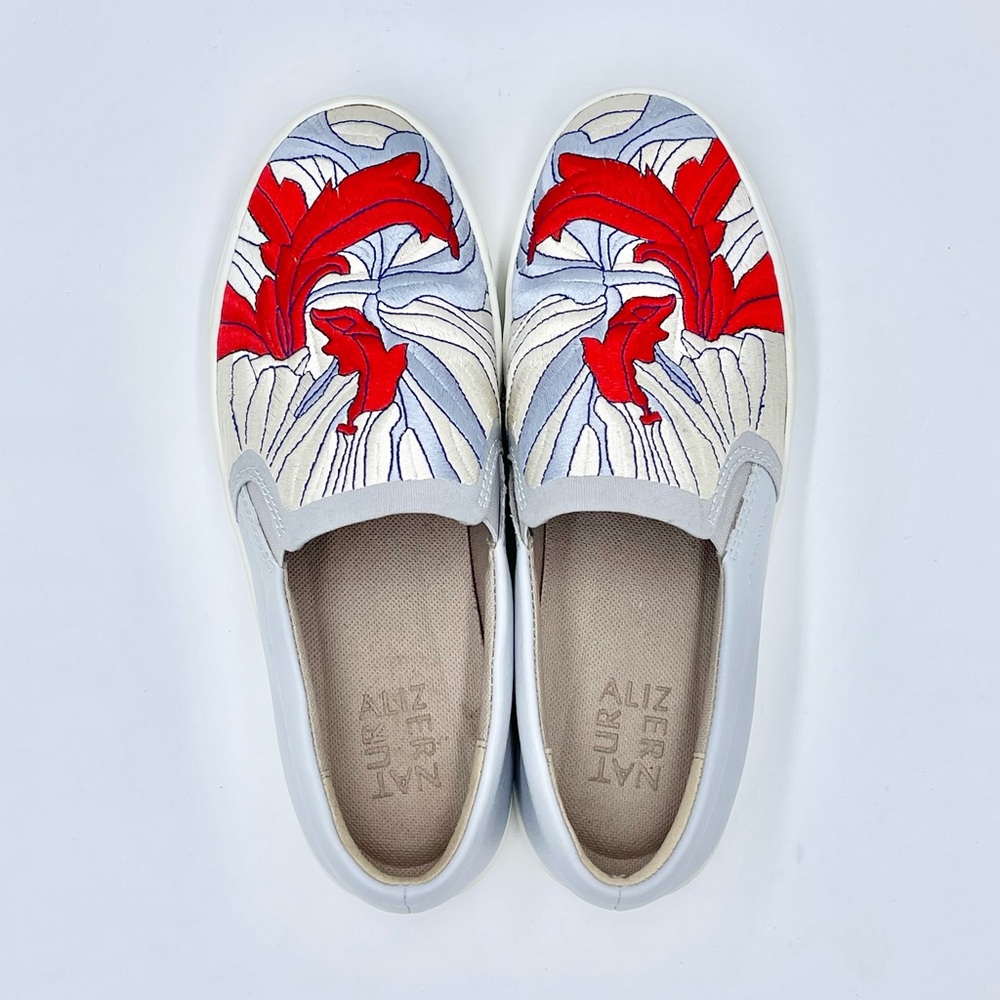 Naturalizer Marianne Lapis Multi Embroidered Leather Slip On Sneaker Women’s 7.5 - Picture 9 of 11